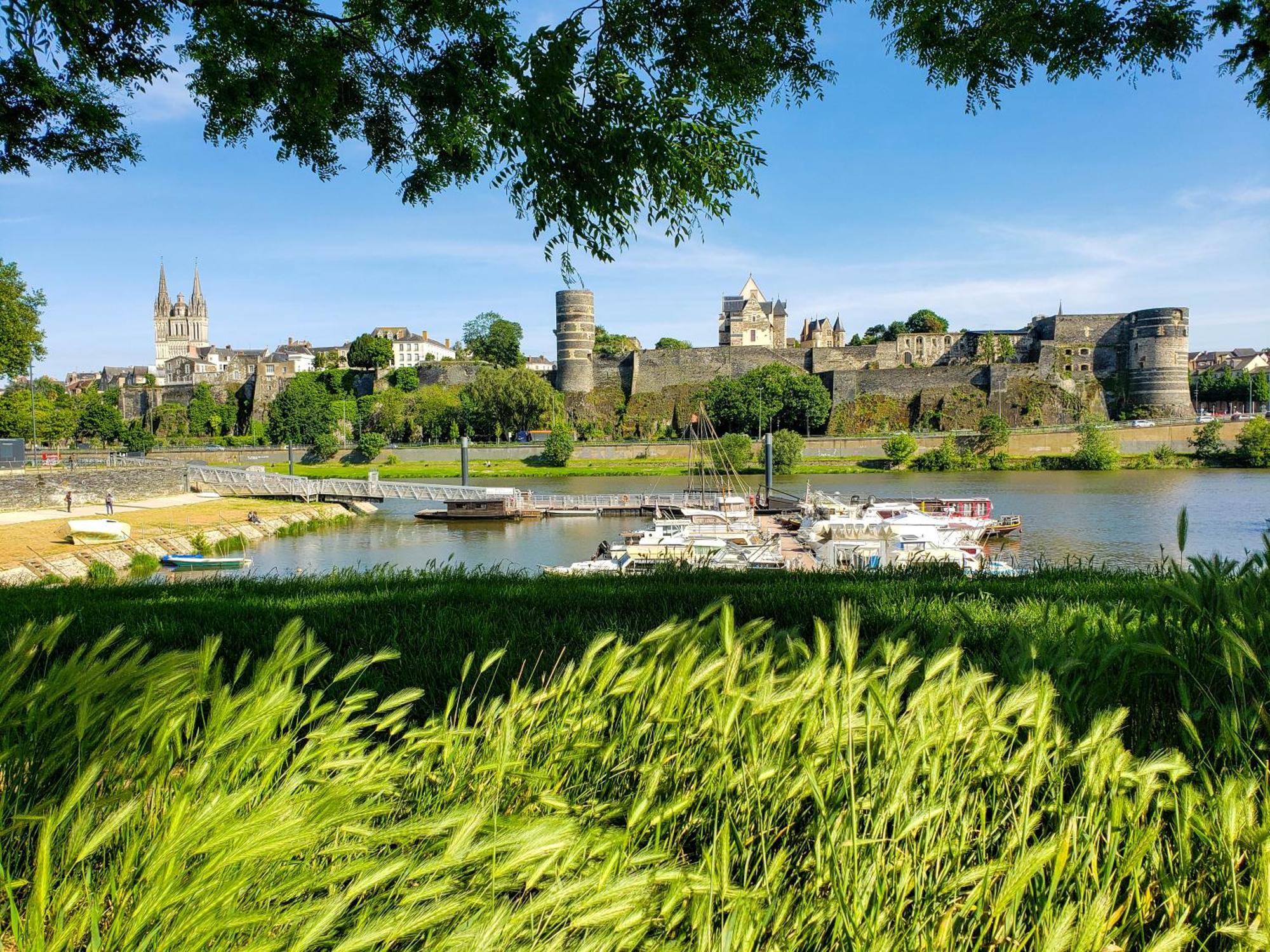 Le Chateau Angers Exterior foto
